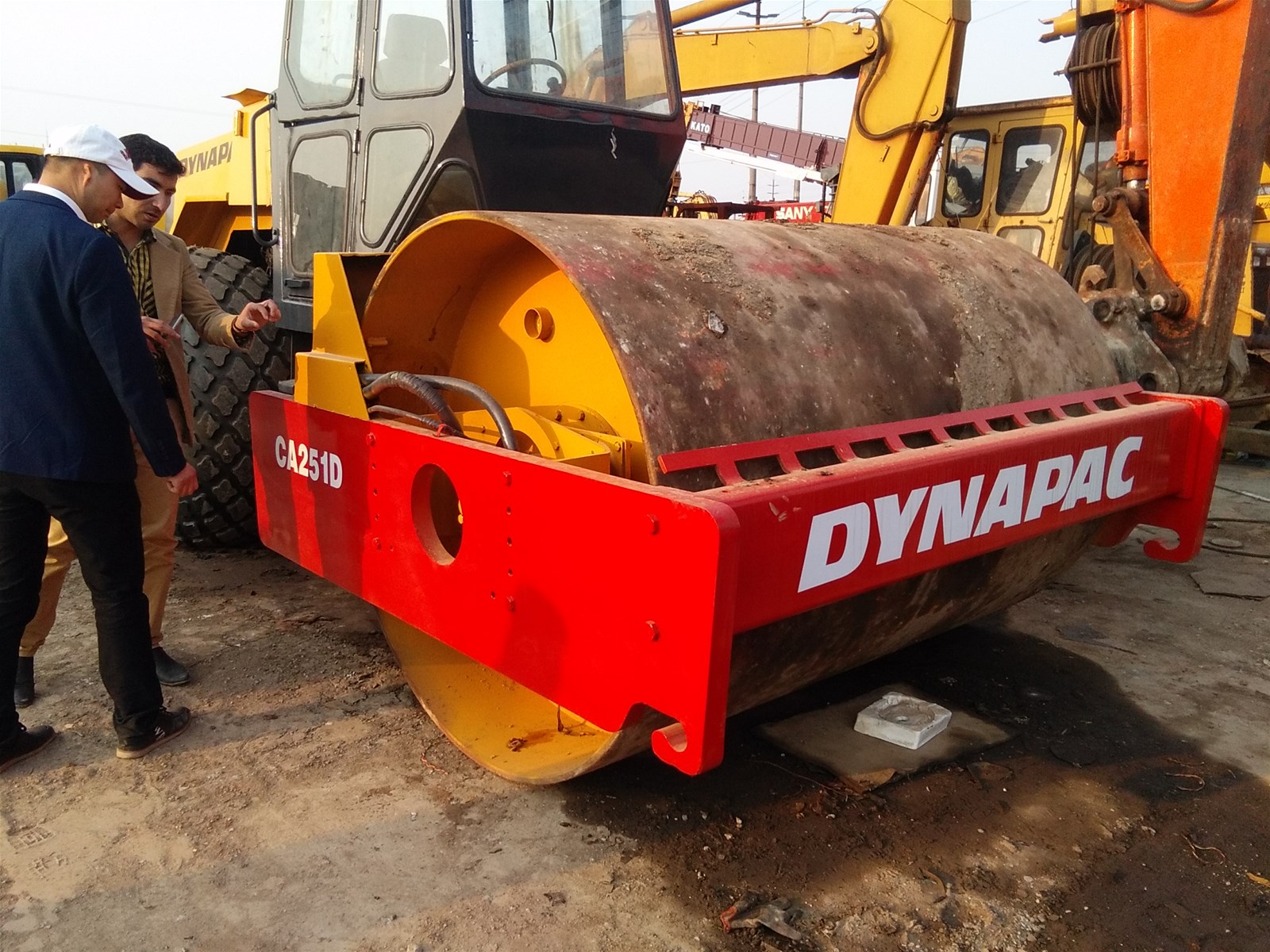 Used compactor Dynapac road roller CA251D