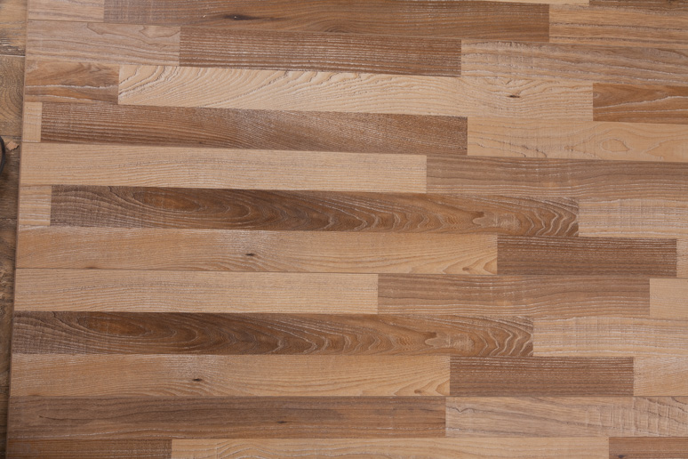 High Quality 12mm Hdf Laminate Wood Flooring From China