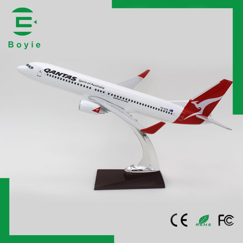Boeing 737 Qantas Airlines scale model plane 1125 for christmas gift