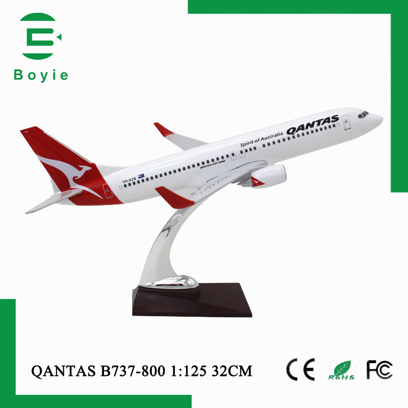 Boeing 737 Qantas Airlines scale model plane 1125 for christmas gift