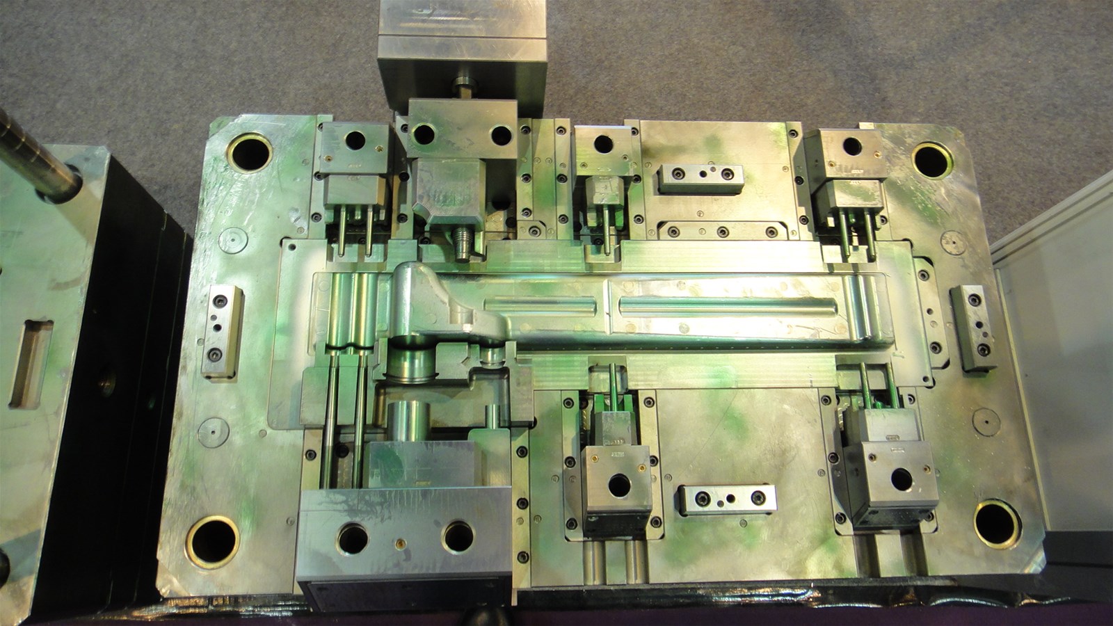 electronic products enclosures cases housings shells covers injection mould tooling