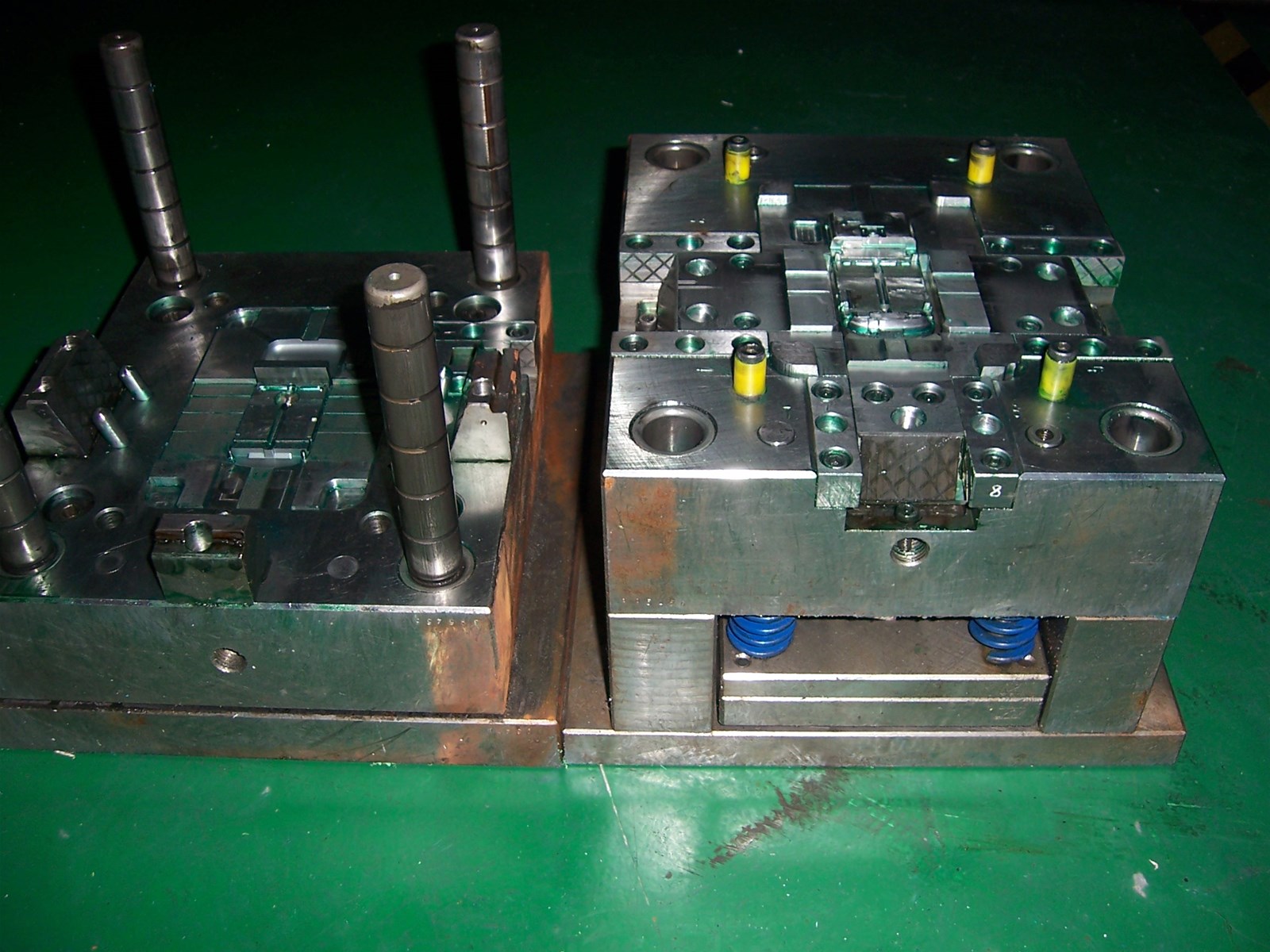 plastic injection mold for electronic enclosures housing covers and accessories