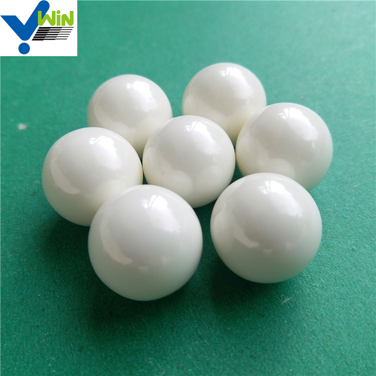 Different size white zirconia ceramic grinding ball made in China