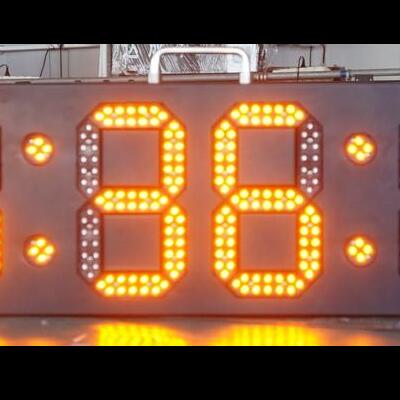 France Project of Led digital clock timetempdate sign