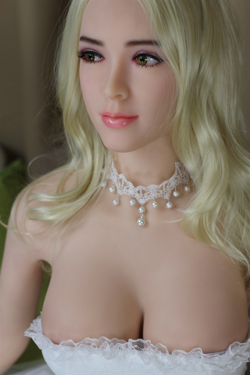 165cm blonde long curly hair pretty green eyes white skin gorgeous barbie sex doll