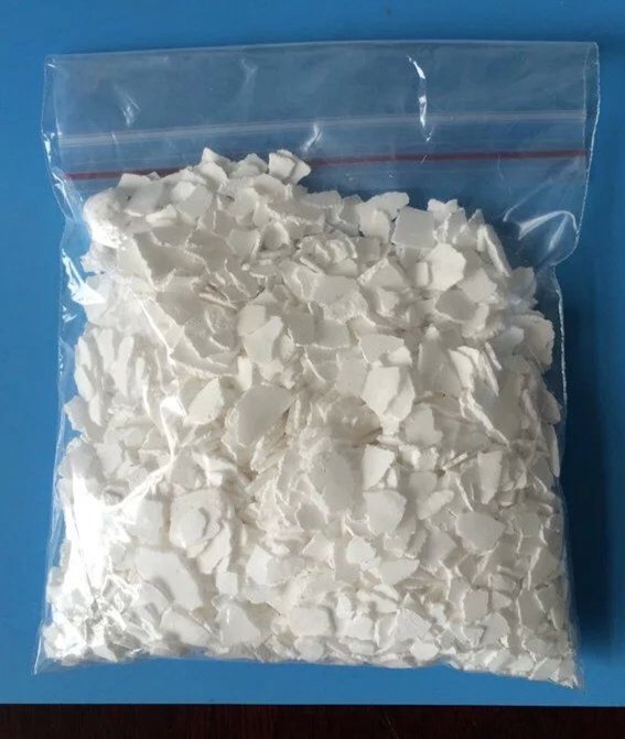 Calcium chloride flakes 74 77 for export only