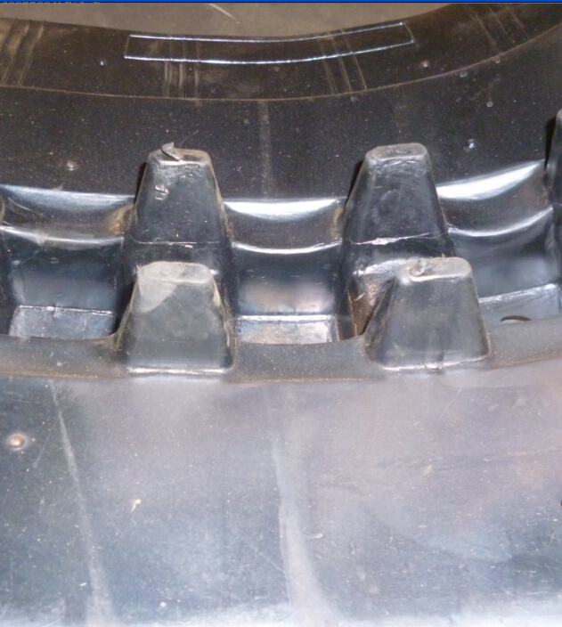 rubber track for class combine harvester4509060
