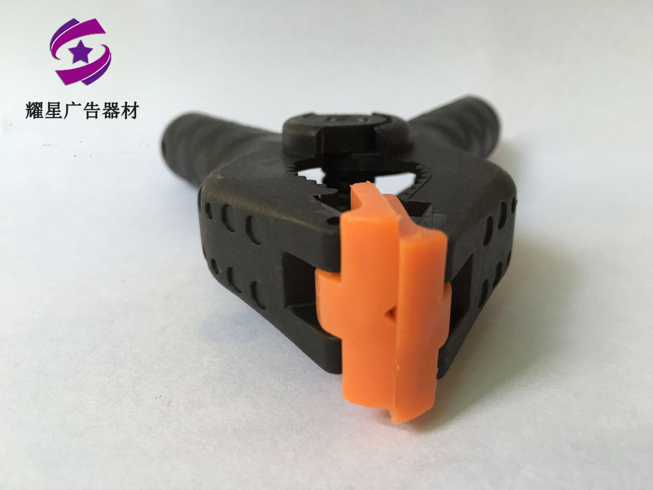 Positioning clip 3 inch clip aluminum profile aluminum side of the stainless steel Seiko luminous word