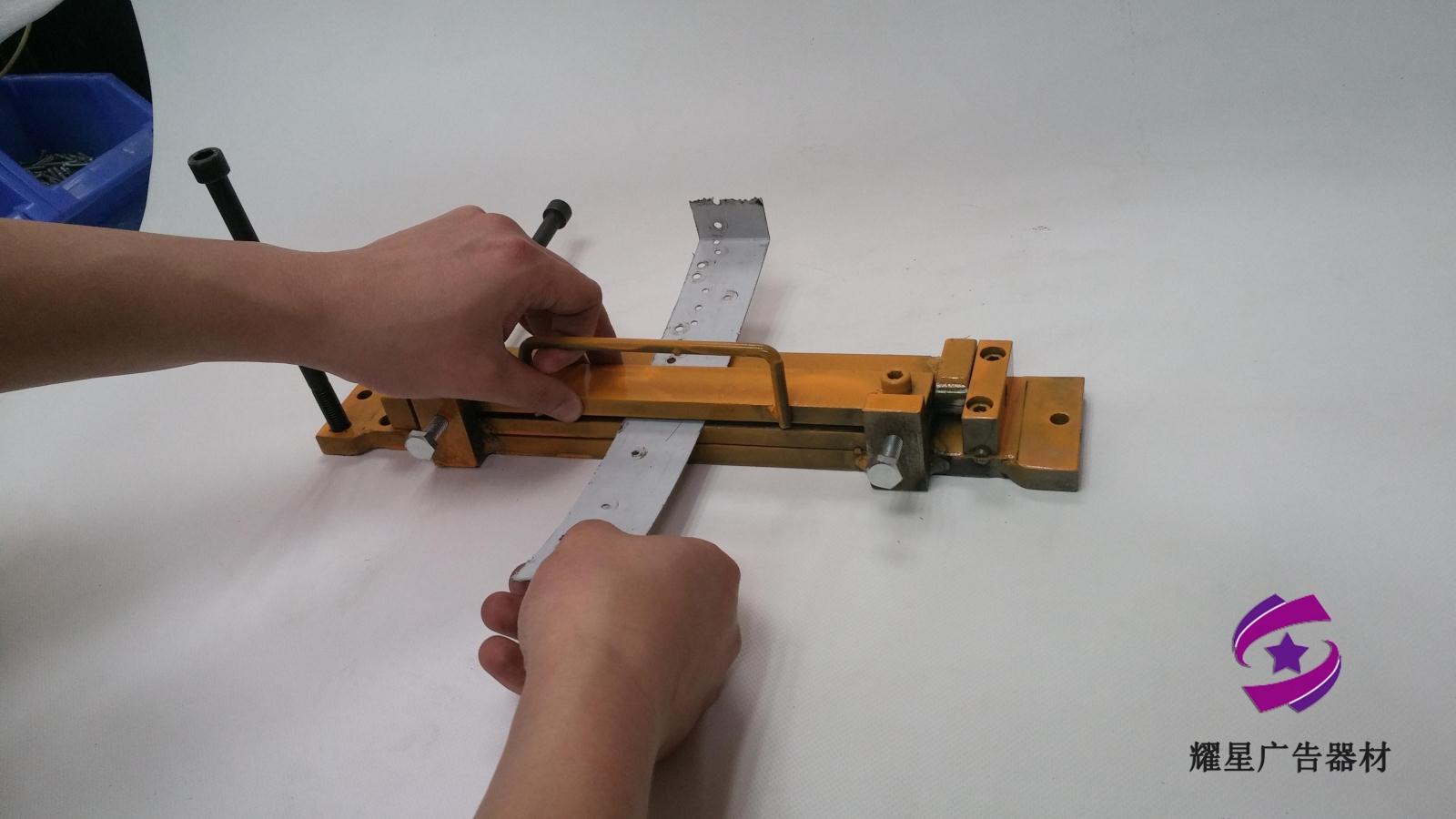 Universal metal plate bending machine portable metal plate bending machine Universal metal plate bending machine portable metal plate bending machine
