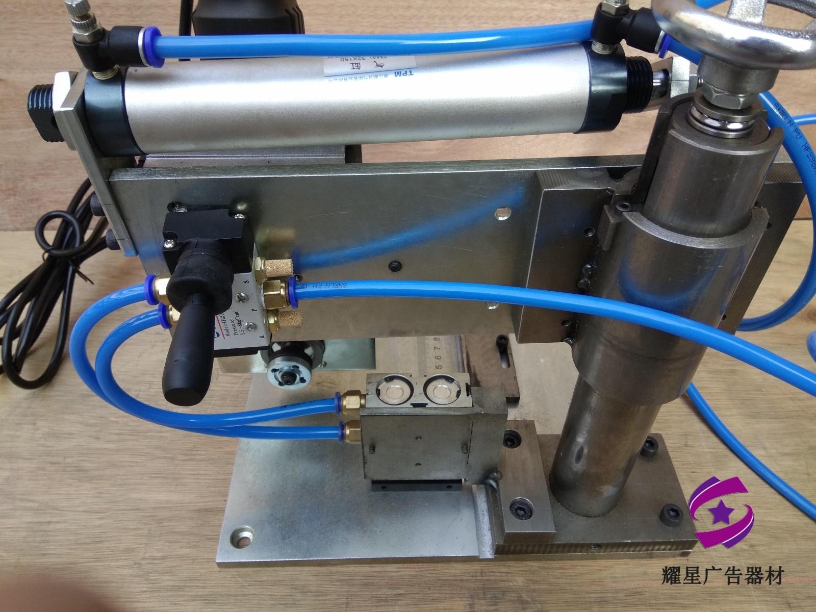 Factory direct sales of new manual slotting machine with a scale manual slotting machine with lightemitting words with