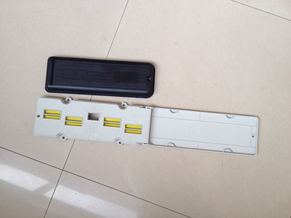 Plug and socket for busbar installation nylon plug and socket for busabr plug