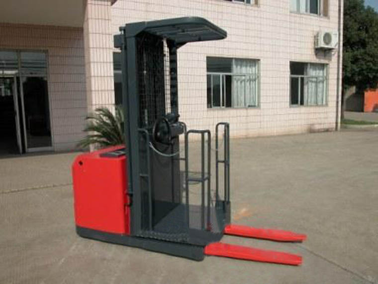 Electric High Level Order Picker