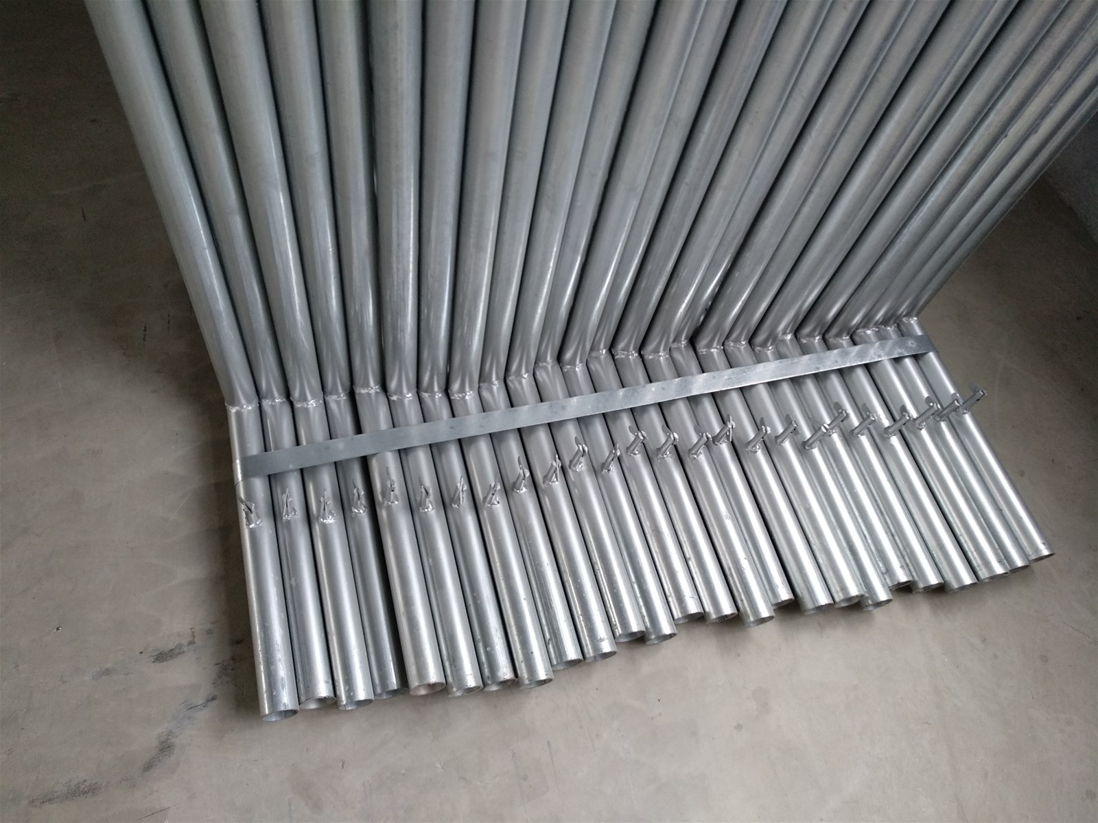 the Factory Price Hot DIP Galvanized Steel Plank