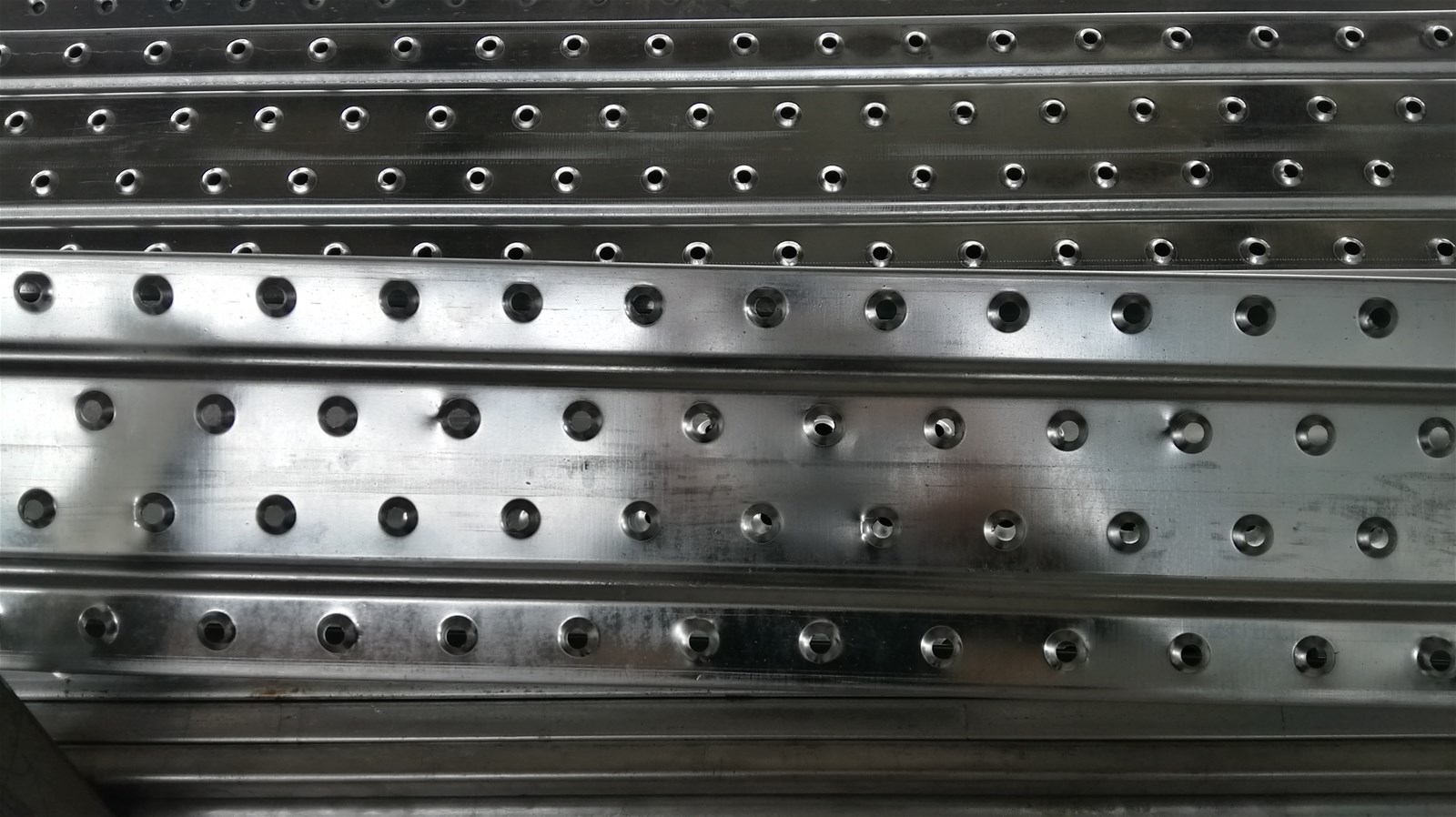 Galvanized scaffolding plank for scaffold