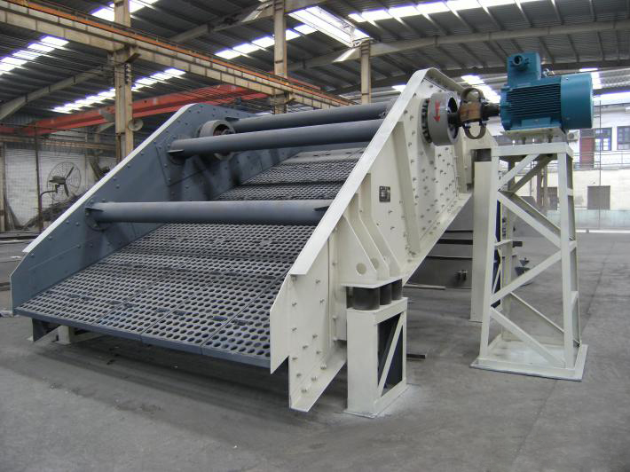 Raw coal vibrating screen for mining