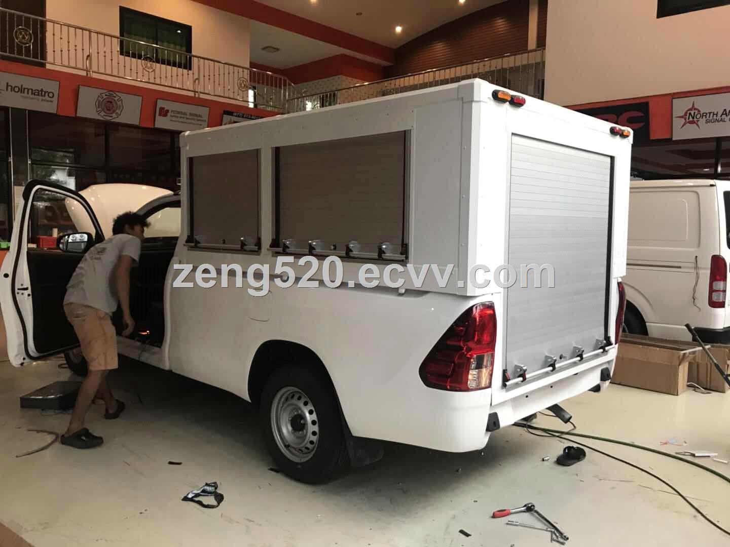 Truck roll up doorAluminum roller shutter