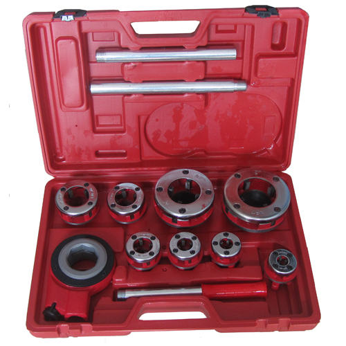 manual ratchet pipe threading tool