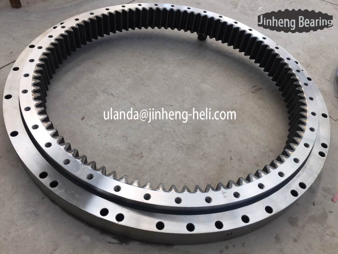 Komatsu excavator PC 60 slewing bearing ring 01320400