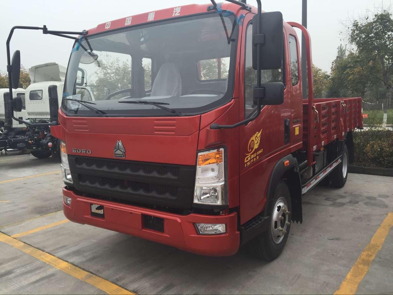 HOWO 4X2 LIGHT CARGO TRUCK 130hp190hp ZZ1167M4611