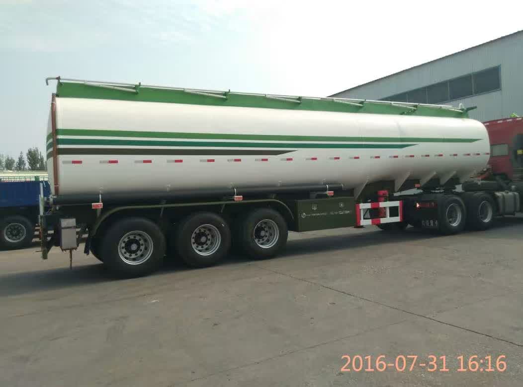 Sinotruk 30m3 water tanker semitrailer 3 axles loading 30t40t