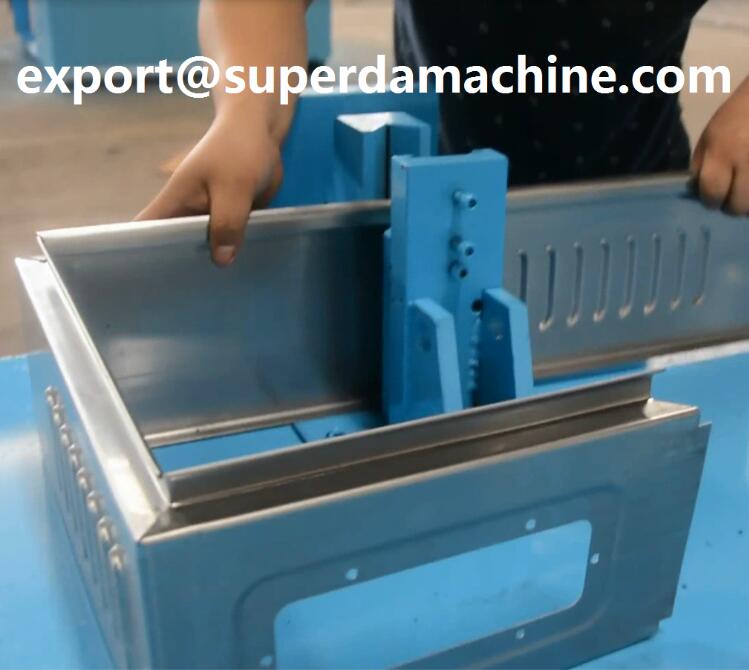 China top technology electrical distribution enclosure roll forming machine