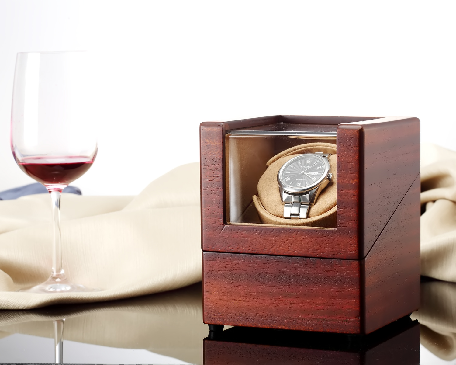 CHIYODA Automatic Single Watch Winder with Quiet Mabuchi Motor