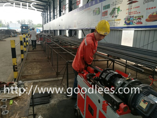 55mm Length 328mm External Diameter Highway Project Application Rib Stripped Rolled Straight Threaded Rebar Coupler