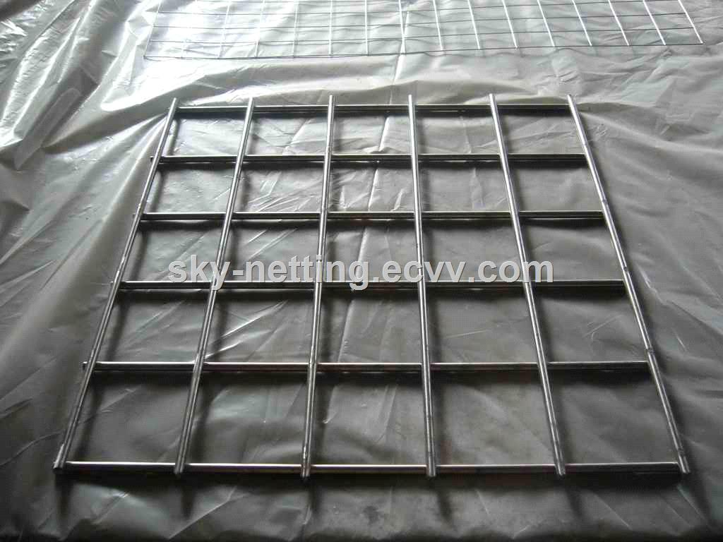 Israel 570*450 Mm Black Welded Wire Mesh Fence Panel