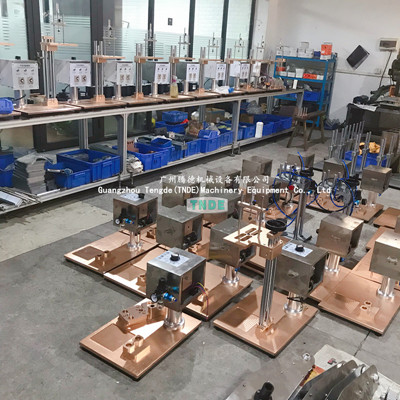 Semiautomatic capping machine for plastic metal screw cap sealing machine for the round bottle