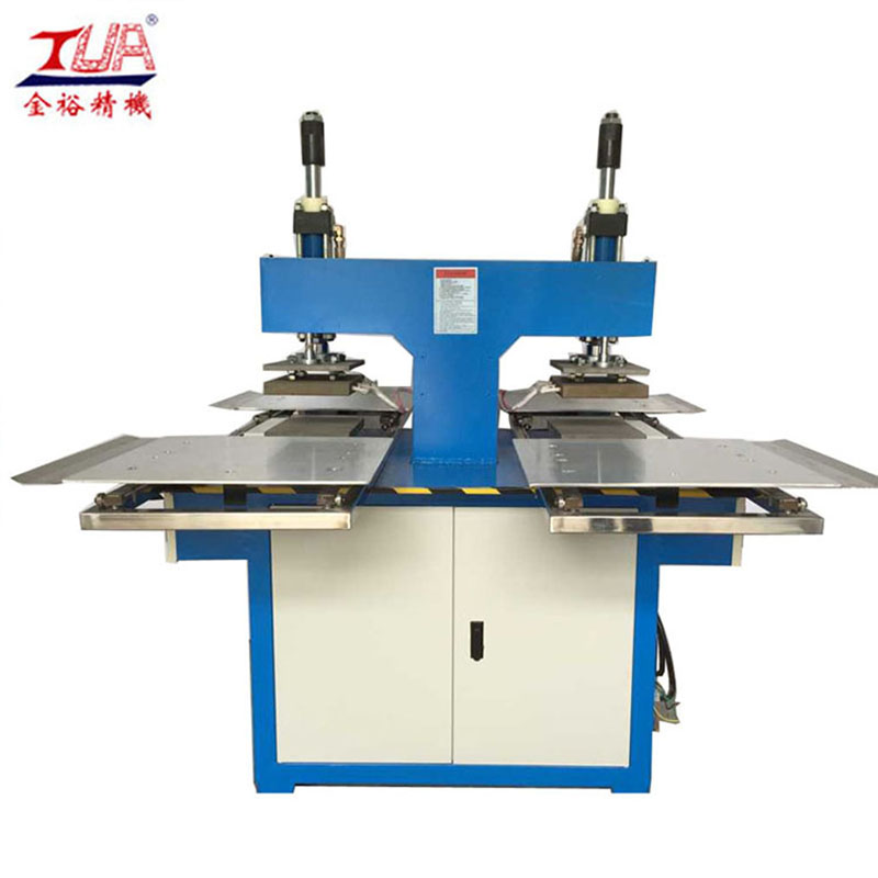 silicone trademark embossing machine onto fabrics