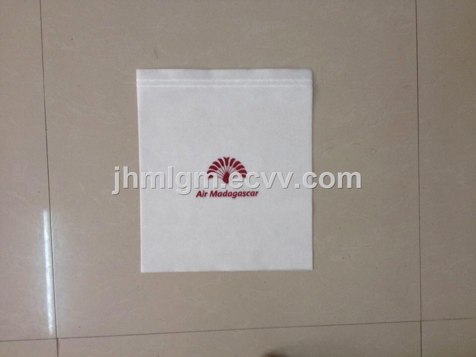 Economic disposable non woven headrest covers