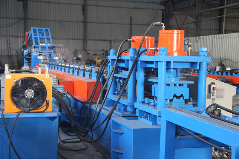 New design highway guard rail roll forming machine for sale