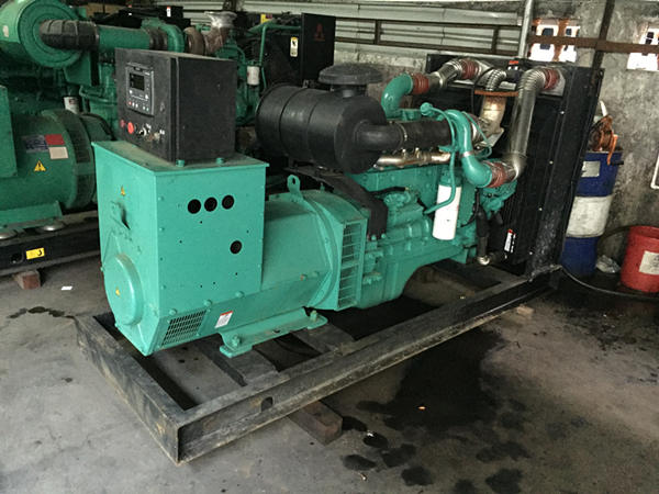 200kw 250kva Used cummins diesel generator set High quality and low price