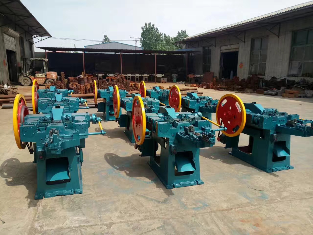 Automatic High Speed Iron Wire Roofing Nail Making Machine for 0351 Inches Nail in China Wire Steel Coil Umbrella R