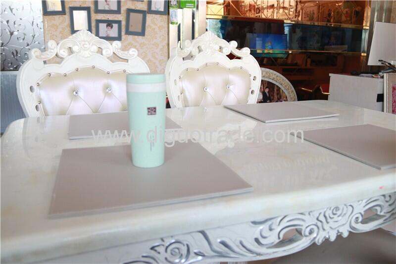 Square PVC heatinsulated table mat