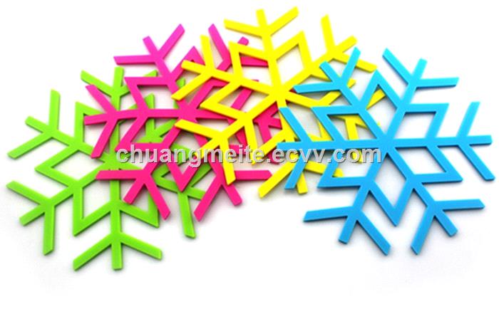 New style leaf shaped food grade heatresistant home tableware silicone mats