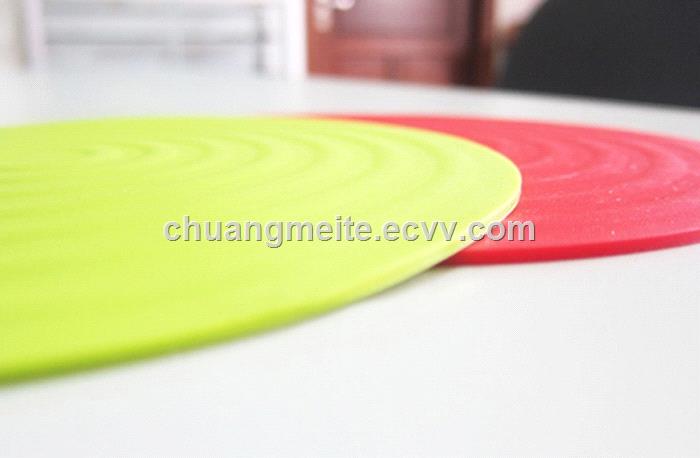 Fashion new style customized Ecofriendly home table accessories silicone mats