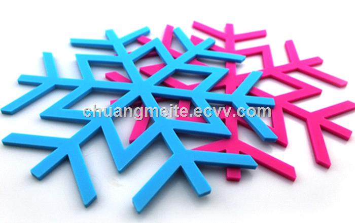 New style leaf shaped food grade heatresistant home tableware silicone mats