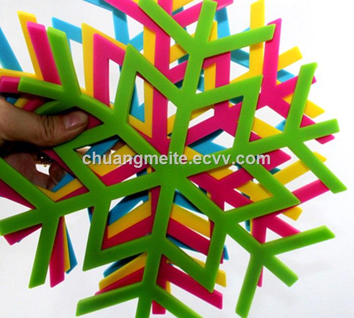 New style leaf shaped food grade heatresistant home tableware silicone mats