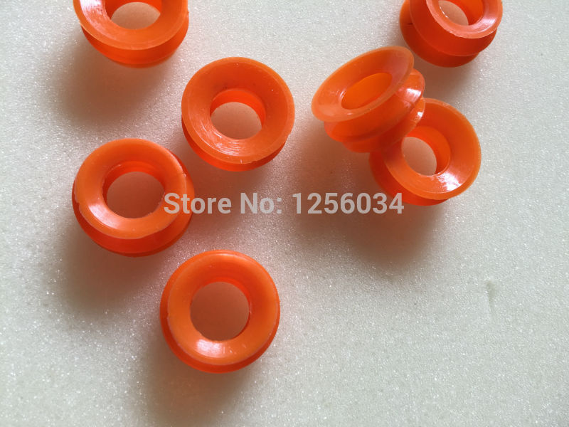 100 pieces free shipping rubber sucker for roland 300 and roland 700 machine 021F013230