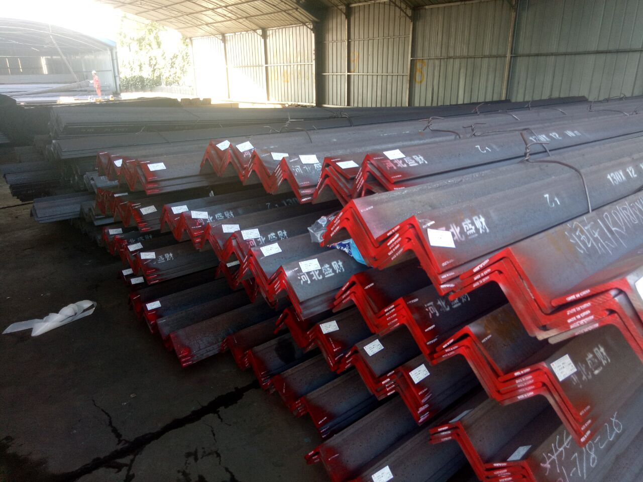 hot rolled steel angle bar equal angle and unequal angle