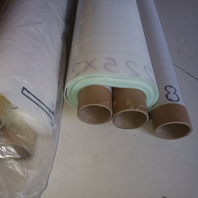 Paper making clothing of single layer forming fabrics