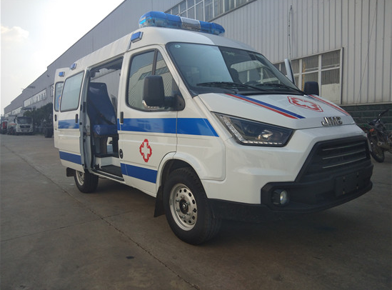 High medical equipment automobile emergency vehicle rescue vehicle