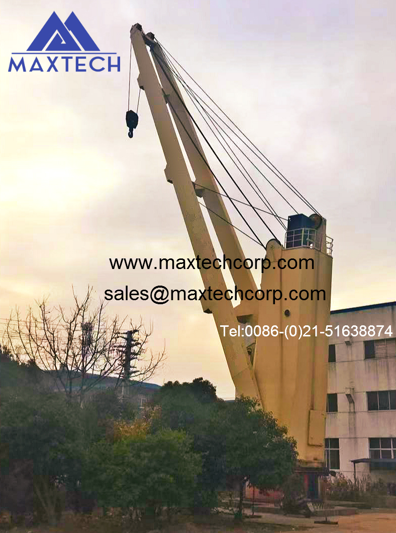 Safe working load of 50 tons of Marine hydraulic crane spot