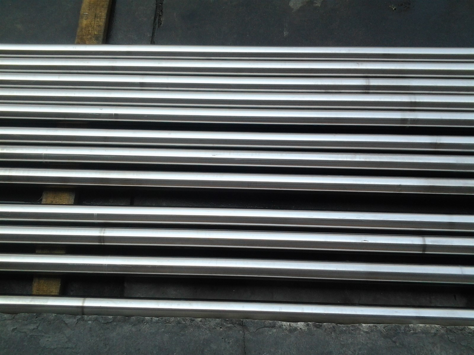 TITANIUM BAR ASTM F136 63000MM