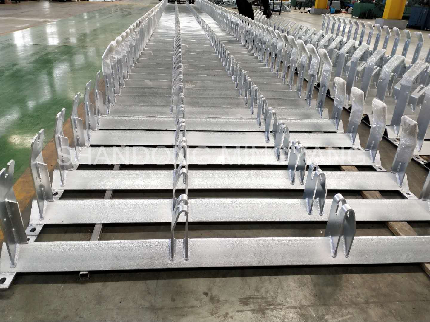 High quality heat resistant belt conveyor roller Frame