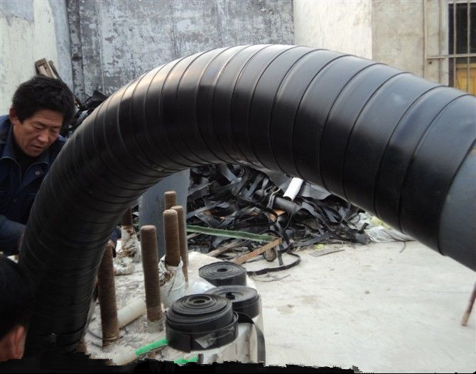 heat shrinkable wraparound sleeve