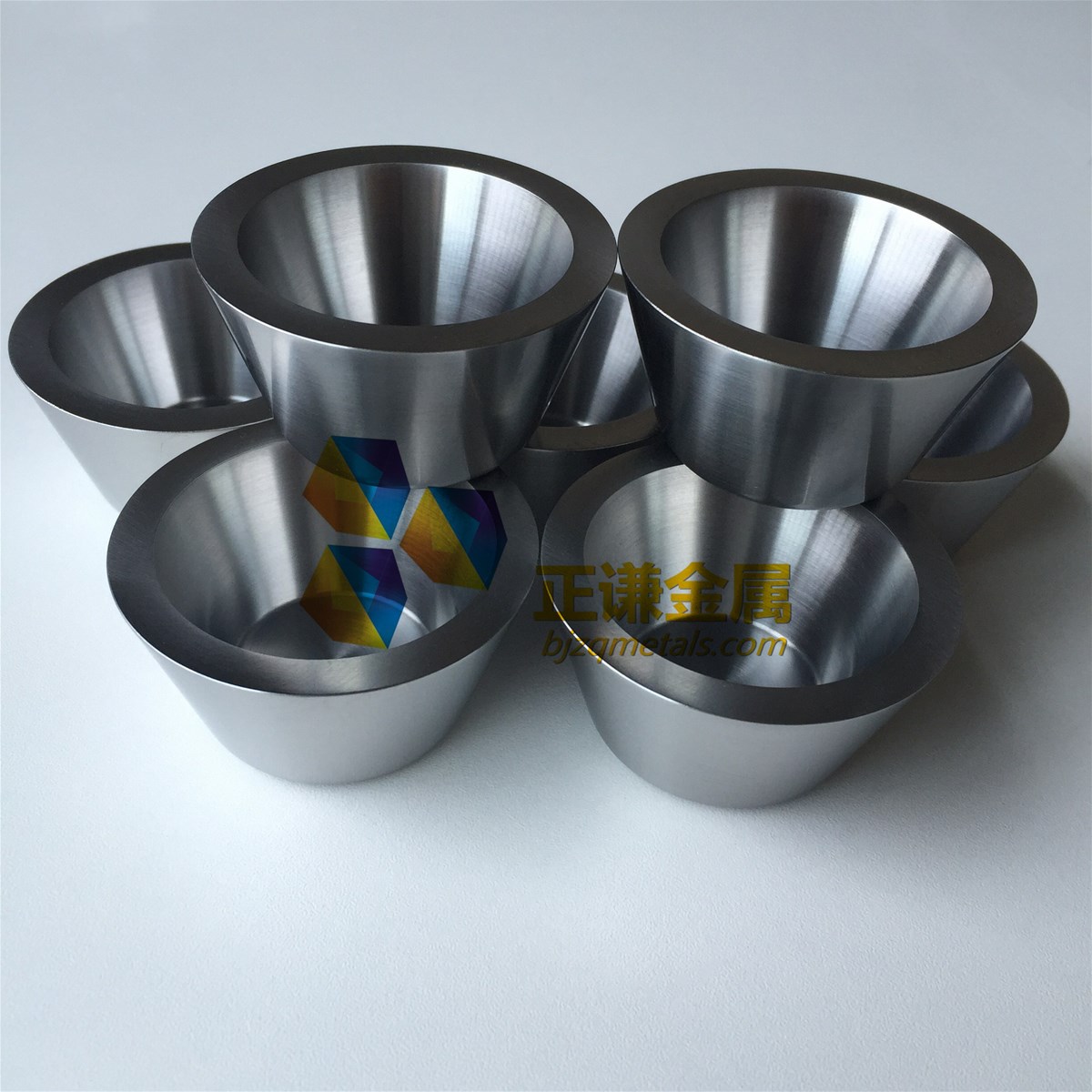 High purity 9995min molybdenum crucibles for vacuum evaporation