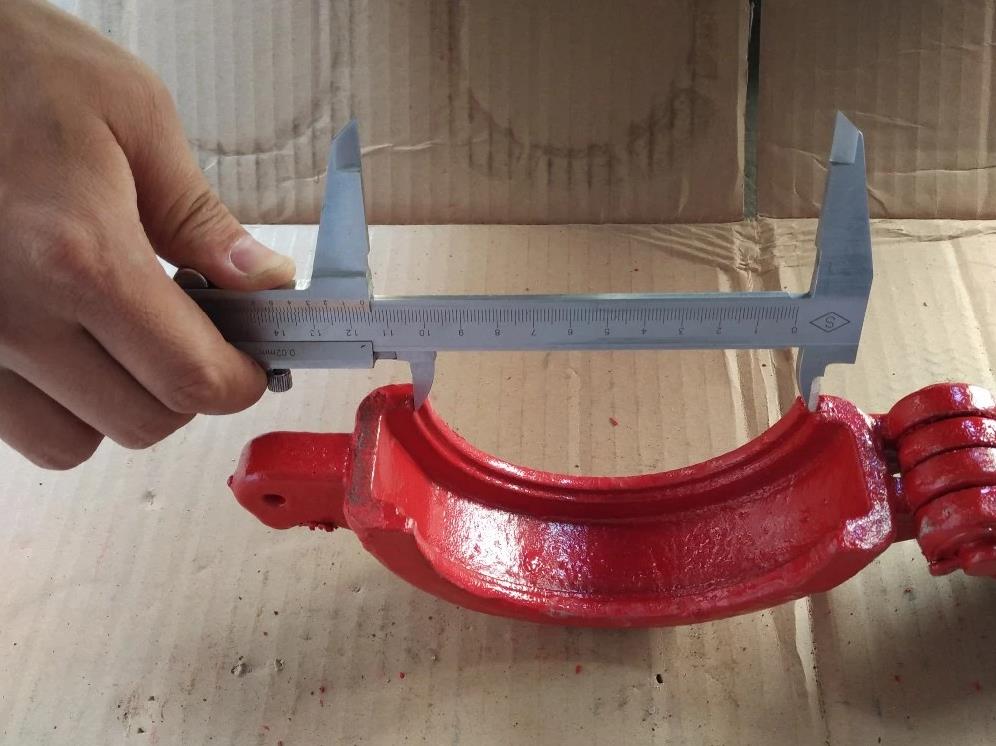 Schwing 5 HDSKMF Stationary Clamp
