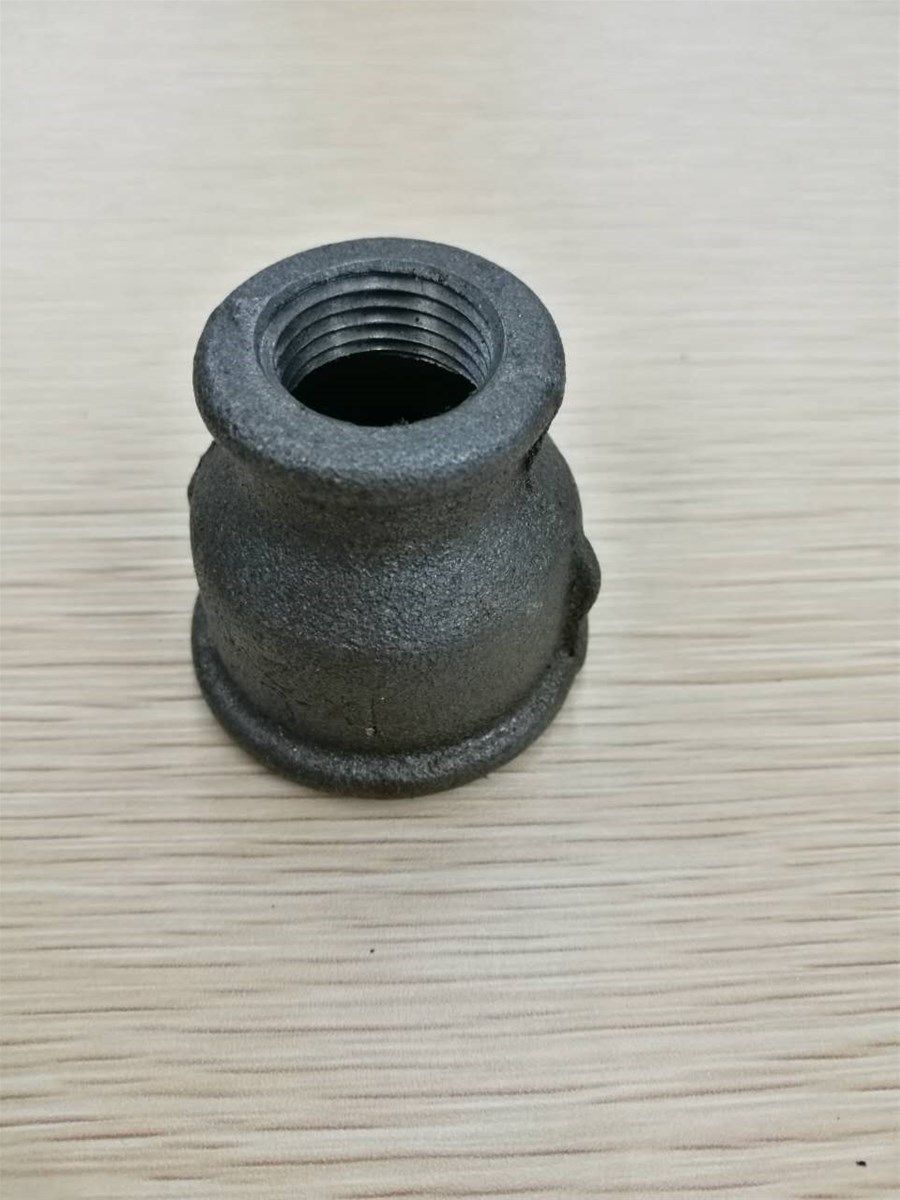 malleable iron pipe fitting240reducing socket by coldhot galvanized in different sizes